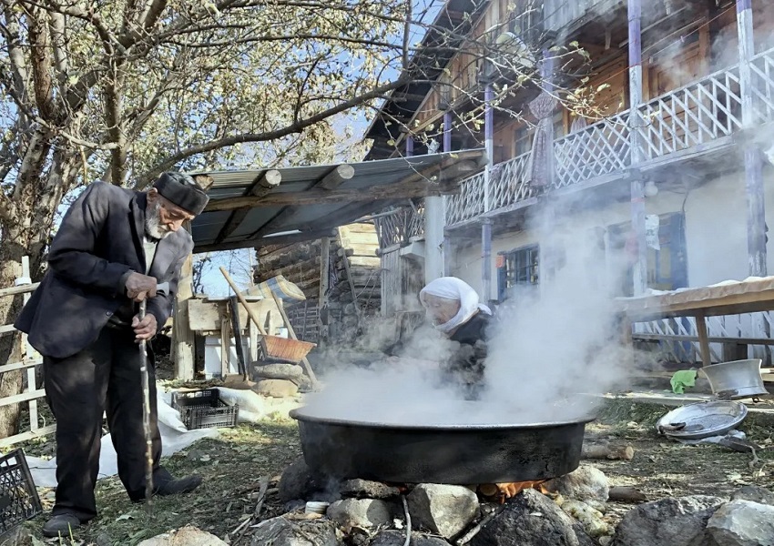 Pekmez Kaynatma