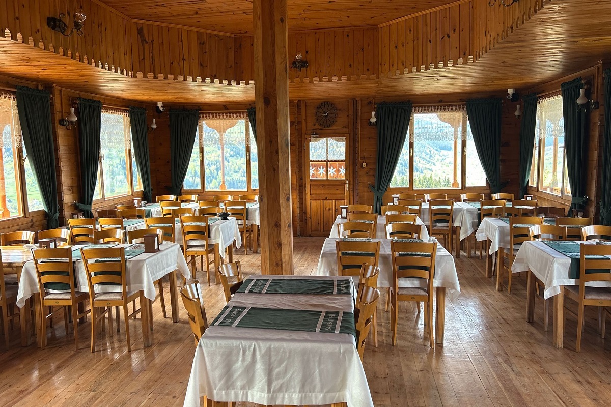 ÜST KAT RESTAURANT